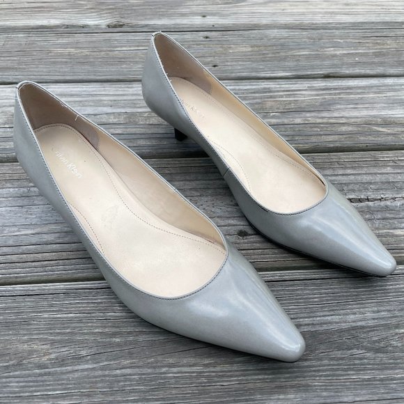 Calvin Klein Women Heel Pump DARA Ladies Patent Le - Picture 2 of 12